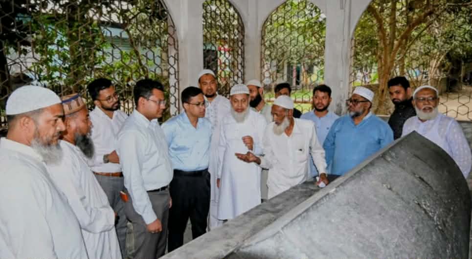 সোনারগাঁয়ে ঐতিহাসিক স্থাপনা পরিদর্শনে জেলা প্রশাসক: সংরক্ষণ ও পর্যটন উন্নয়নে জোর